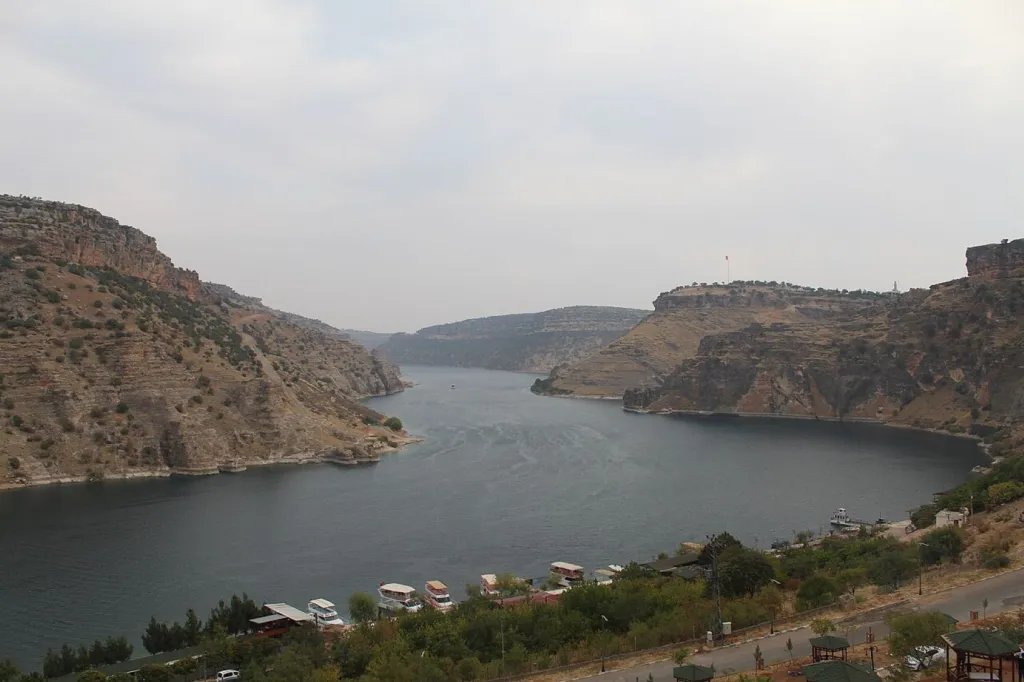 Presa de Eğil