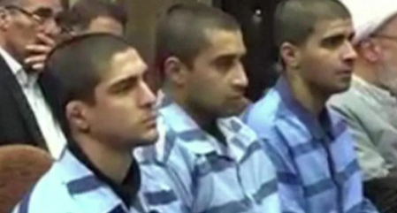 Los tres ejecutados, en el juicio sin garantías al que fueron sometidos.