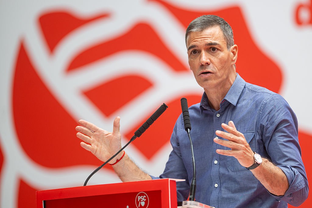 Pedro Sánchez en un mitin del PSOE en Gava, Barcelona, el 21 de septiembre de 2025.