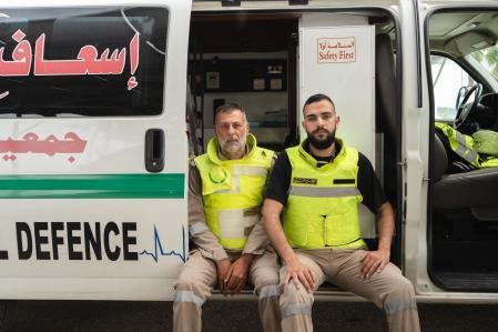 Grupo de paramédicos en el hospital de Nabatiya