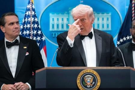 Trump durante la rueda de prensa  