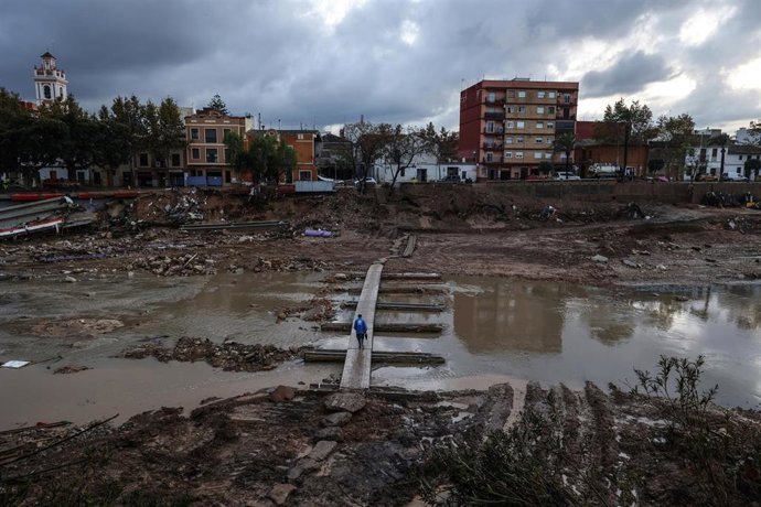 La jueza de la dana prevé una "gran dilación en la instrucción" ante la "supresión" de cuatro puestos de funcionarios Archivo - Estragos ocasionados por la DANA, a 13 de noviembre de 2024, en Picanya (Valencia)