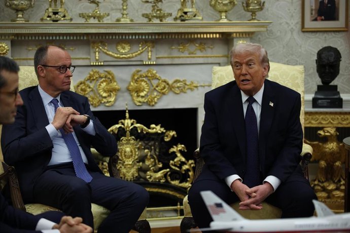 Trump responde al cuestionamiento de Merz sobre el plan de EEUU con Irán: "No me extraña que a Alemania le vaya tan mal" Archivo - El presidente de Estados Unidos, Donald Trump, y el canciller alemán, Friedrich Merz, en la Casa Blanca. Imagen de archivo