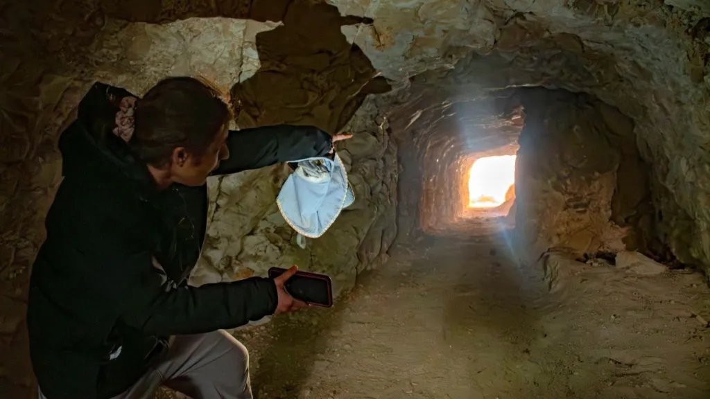 Exploración del túnel