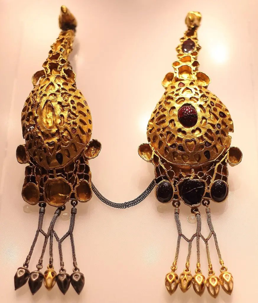 Broche del tesoro de Pietroasa