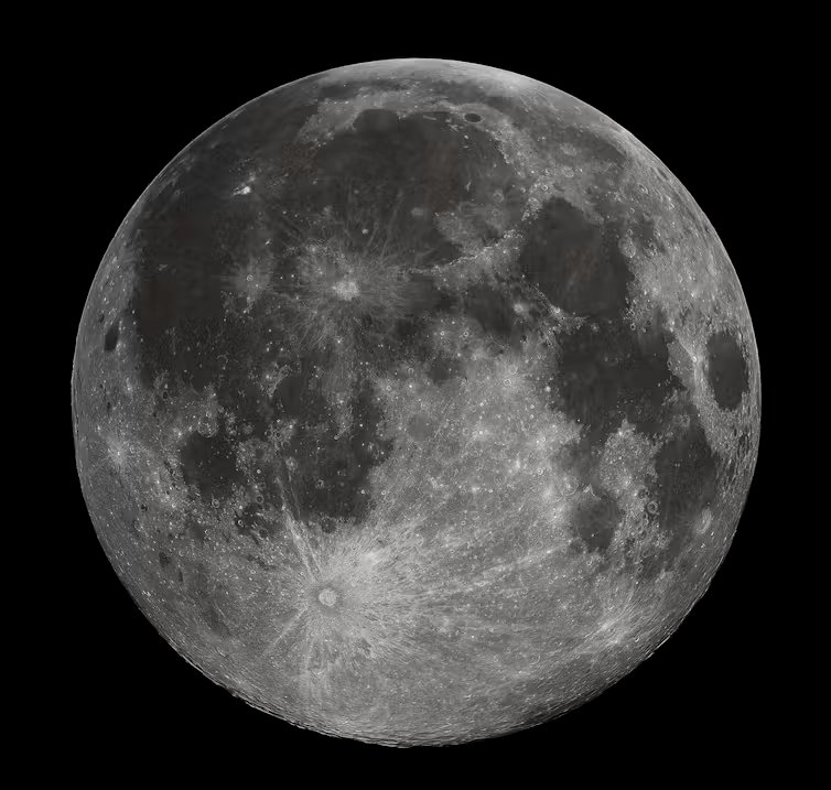 Fotografía de la luna llena tomada el 22 de octubre de 2010 desde Madison, Alabama, EE. UU.