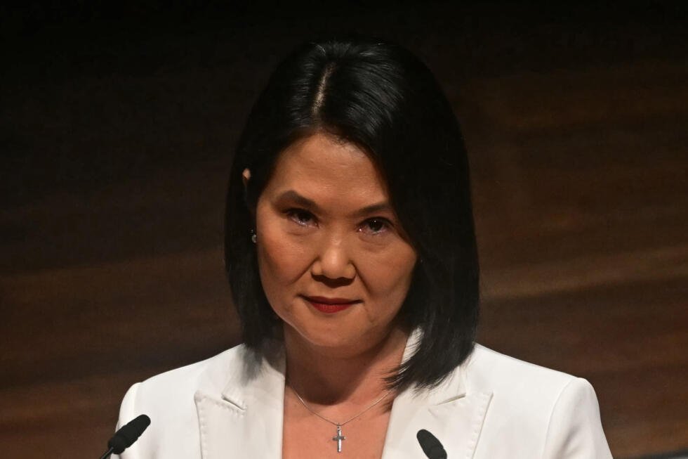 La presidenta electa de Perú, Keiko Fujimori, recibe sus credenciales el 15 de julio de 2026 en Lima