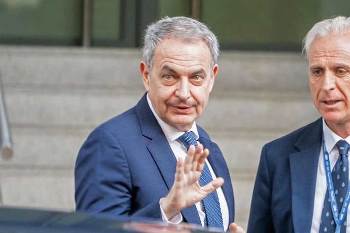 El expresidente del Gobierno José Luis Rodríguez Zapatero a su llegada a la Audiencia Nacional para declarar ante el juez del 'caso Plus Ultra'