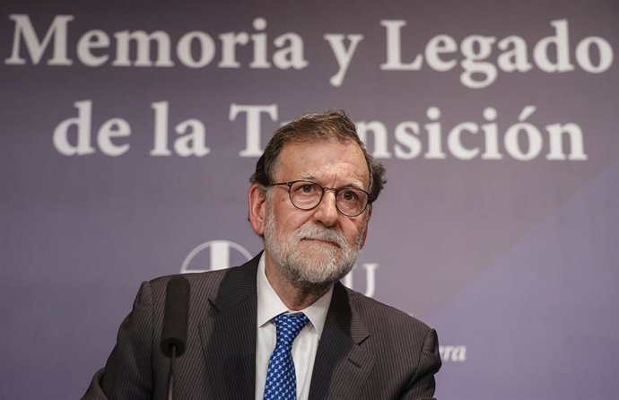 Archivo - El expresidente del Gobierno, Mariano Rajoy, imparte una conferencia durante las Jornadas Memoria y Legado de la Transición, en la Fundación Bancaja, a 8 de mayo de 2024, en Valencia, Comunidad Valenciana (España).   