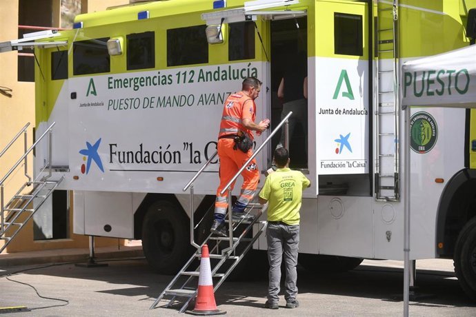 Identificadas otras tres víctimas en el incendio de Los Gallardos (Almería): un matrimonio belga y una británica Puesto de mando avanzado desplegado por un incendio forestal, a 10 de julio de 2026, en Los Gallardos, Almería, Andalucía (España).