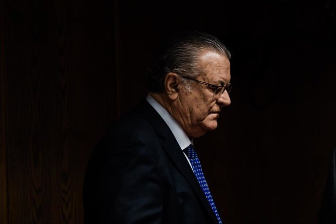 Archivo - El  Presidente y cofundador de Plus Ultra, Julio Miguel Martínez Sola, comparece ante la Comisión de Investigación del ‘caso Koldo’, en el Senado, a 25 de febrero de 2026, en Madrid (España). 