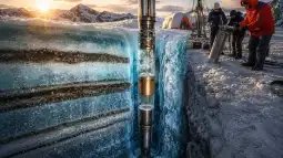 Un núcleo de apenas diez metros de hielo ha permitido reconstruir casi 2.000 años de historia atmosférica europea