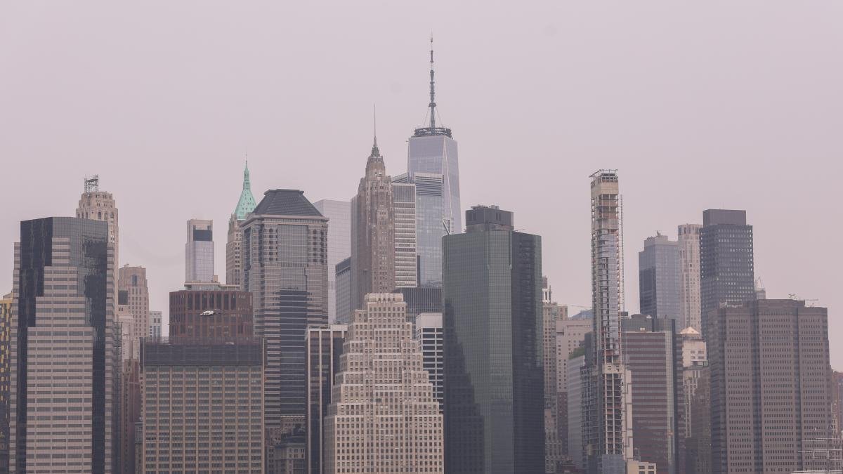 Alerta en Nueva York por “aire insalubre” debido al calor y el humo de los incendios de Canadá