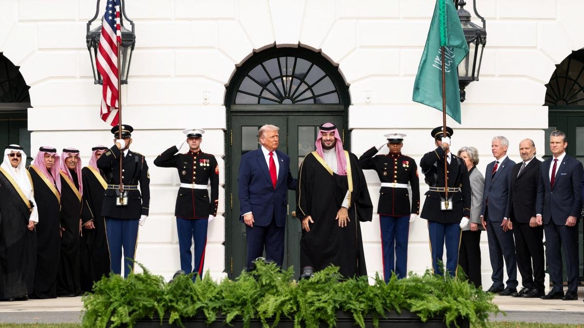EE.UU. anuncia un acuerdo nuclear con Arabia Saudí que permitiría al reino enriquecer uranio