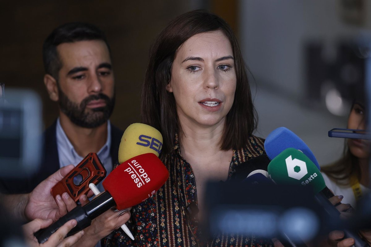 El Govern analitzarà l'aplicació de la 'prioritat nacional' a la Comunitat Valenciana per a recórrer-la al TC
