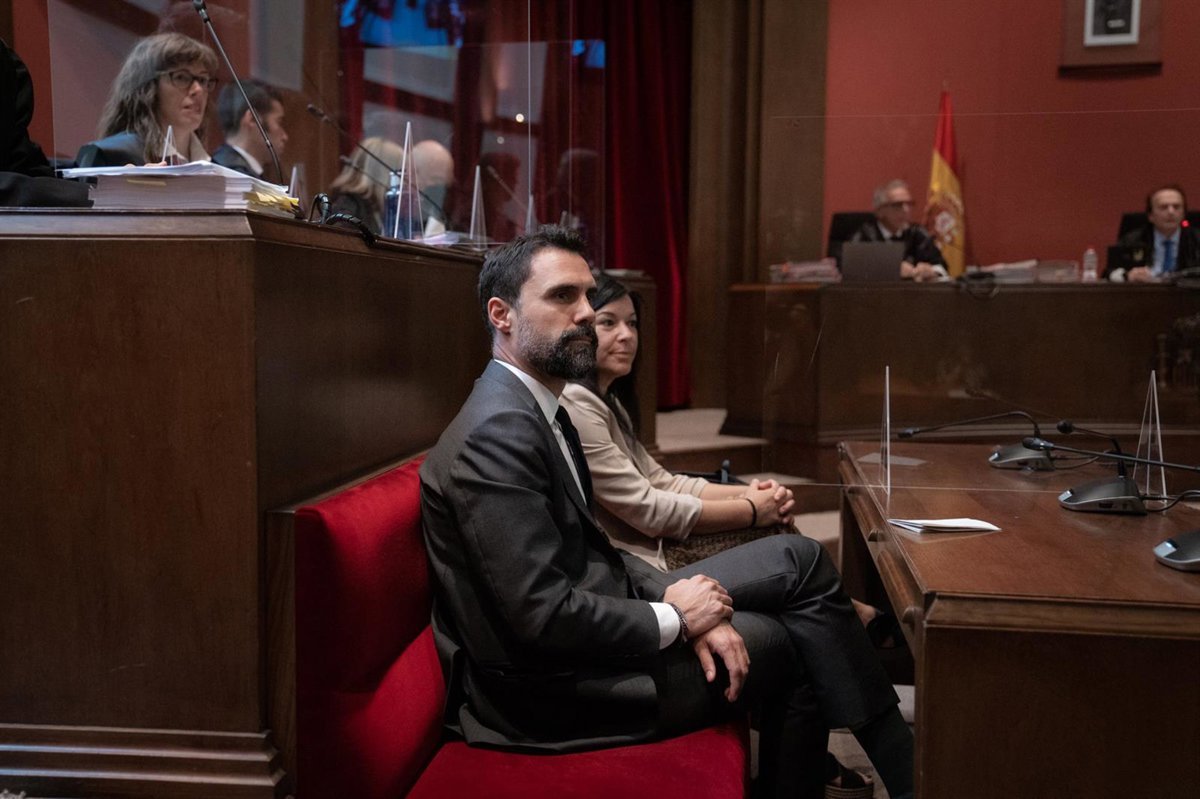 El Supremo aplica la amnistía a exdirigentes del Parlament que fueron acusados de desobediencia en el 'procés'