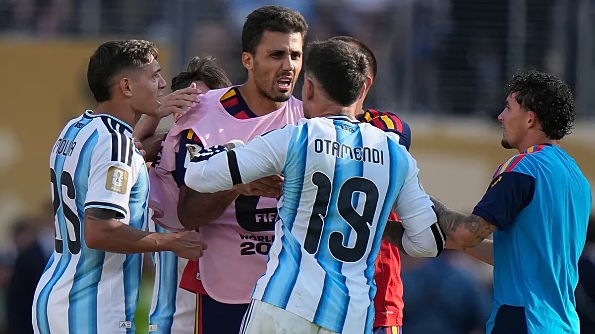 La FIFA abre una investigación a Argentina por los incidentes tras la final del Mundial ante España