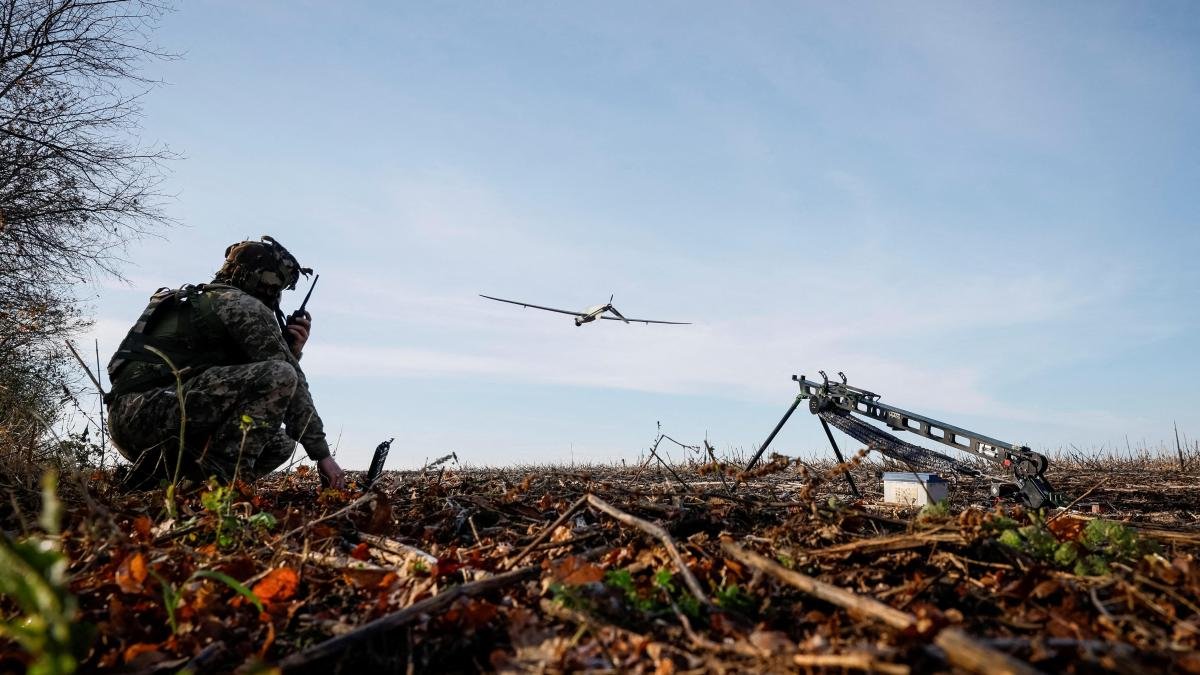 Los drones ucranianos matan a los reclutas rusos a los 30 minutos de llegar al frente, según la CIA