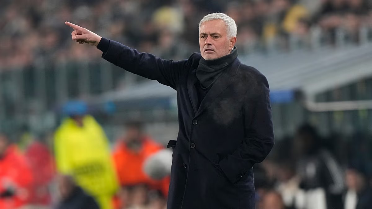 Mourinho inicia su segunda etapa en el Real Madrid con su primer día en Valdebebas